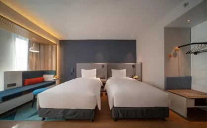 Holiday Inn Express Shanghai Huijin
