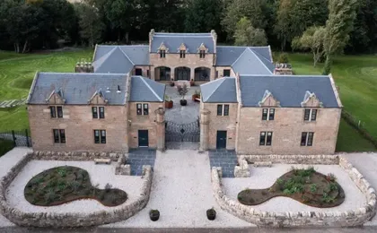 Stunning Edinburgh 1820s Stables Converted Studio