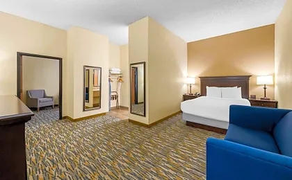 Comfort Inn At Thousand Hills