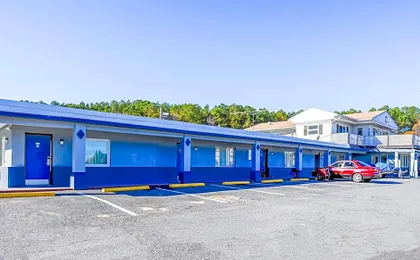 Whispering Pines by Hotel O Whitestone VA