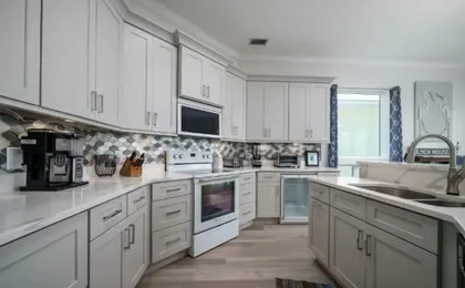 Courageous Beach House Suite D