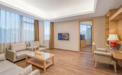 Vienna Hotel North Shenzhen Science and Technology Park Branch