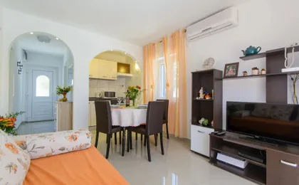 House Mirjana