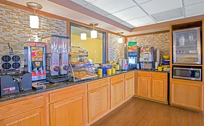 Days Inn by Wyndham Hillsdale