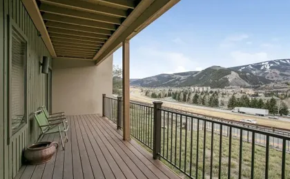 15 Chambertin Townhomes 3 Bedroom Townhouse by RedAwning