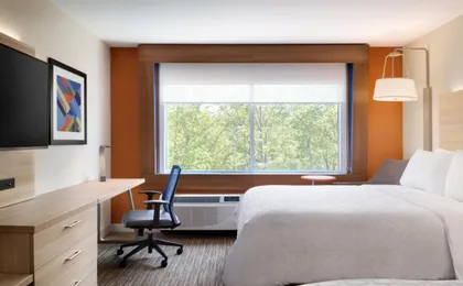 Holiday Inn Express & Suites Savannah N Port Wentworth