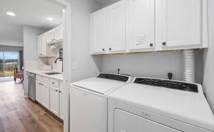 Family-friendly Retreat - Enviable Location!