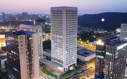 Lanjing Hotel (Wuhan Optics Valley Technology Convention and Exhibition Center Dayuecheng)