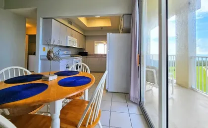 Breathtaking 5th Floor Ocean Views. Corner Unit Wraparound Balcony! 3 Pools