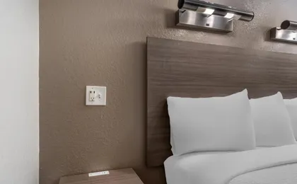 Red Roof Inn Houston - Brookhollow