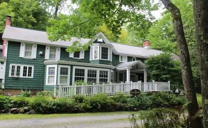 Fox Creek Inn LLC