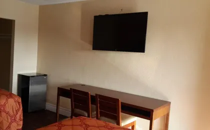 American Regency Inn