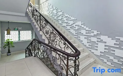 Baolong Homelike Hotel (Shanghai Xuhui)