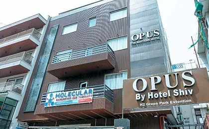 OPUS By Hotel Shiv - Green Park