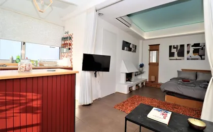 Stunning View Private Terrace Studio @Panormou Metro.
