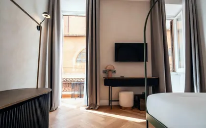 The Flow - Via Del Corso