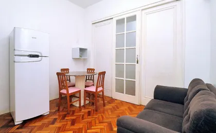 Studio P/ 3 Pessoas Simples, Uma Quadra Da Praia, 3min Metro Arcoverde, Atras Do Copacabana Palace