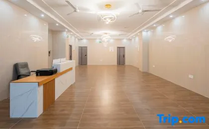 Aiqin Business Apartment (Shenzhen Longgang Liyuan Subway Station)