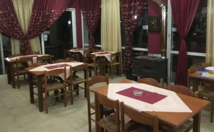 Arion Stables & Apartments