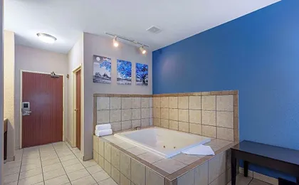 Baymont by Wyndham Kirksville University Area