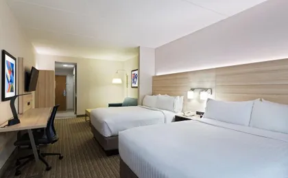 Holiday Inn Express & Suites Tavares - Leesburg