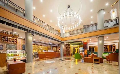 James Joyce Coffetel Chengdu Huayang Convention and Exhibition Center Haichang Polar Aquarium