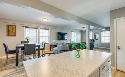 Walkable Stay Near Hudson River, Dining & Shopping