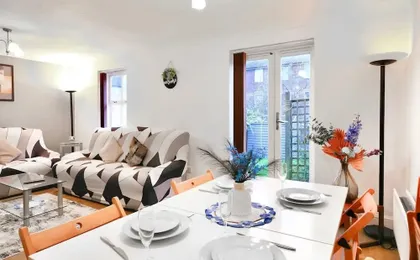 Spacious Wimbledon House Lovely Garden Parking