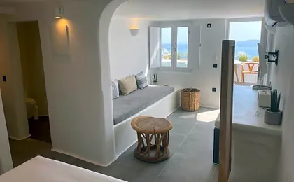 Nomikos Villas