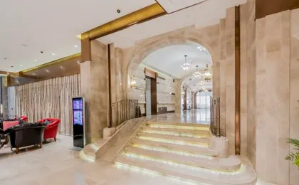Yitel Premium (Shanghai people's Square Nanjing Road Pedestrian Street)