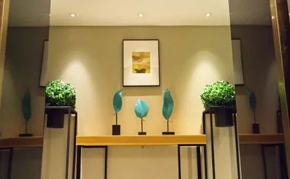 Homeinn Selected Hotel (Shanghai Daning International Plaza Xizang North Road Subway Station)