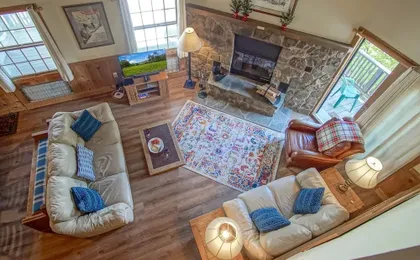 Whistlepunk #24: 4 Bedroom, 3 Bath: Slope Side, Wood Fireplace