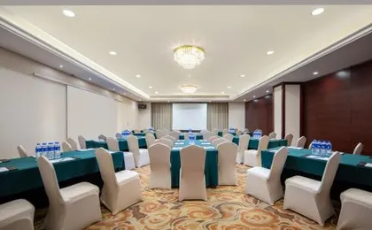 Gem Flower Hotel - North Bund