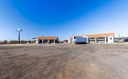 Days Inn by Wyndham Mooresville Lake Norman