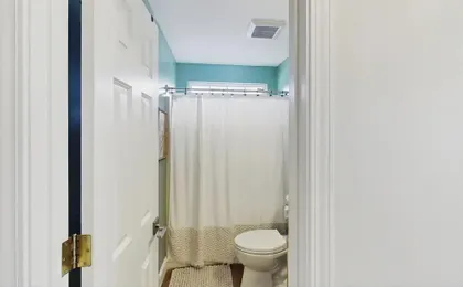4 BR Home w/ Patio Furniture & In-ground Pool