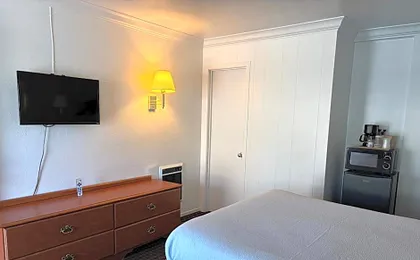 Lark Motel Willits