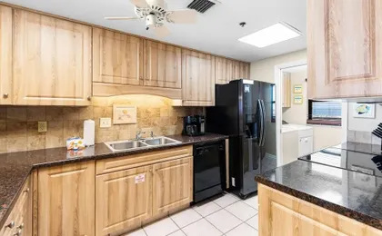Navarre Towers 1202 - The Penthouse Pearl
