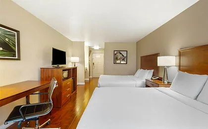 Best Western Plus John Jay Inn & Suites