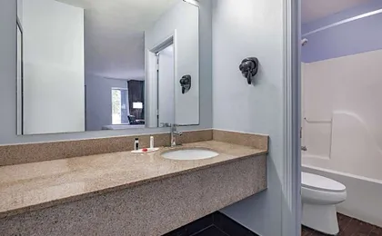 Days Inn by Wyndham Pensacola West