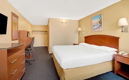 Super 8 by Wyndham Milford/New Haven
