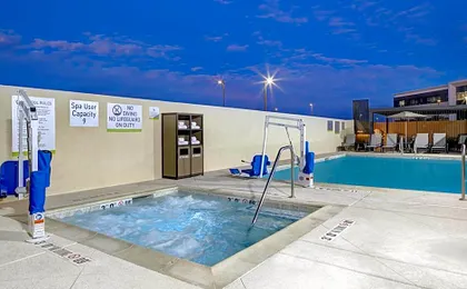 Home2 Suites by Hilton Las Vegas I-215 Curve
