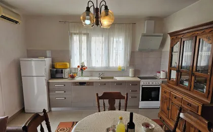 Oleander, Three-bedroom Apt in Trogir