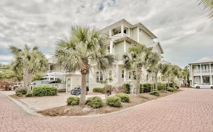 Green Wave by Southern Vacation Rentals
