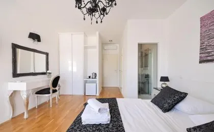 Tinel Superior Residence
