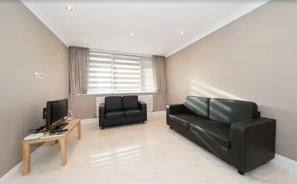 Newly Refurbished Flat Hyde Park London