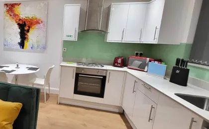 Garland Stylish Apartment 1 in Greater London
