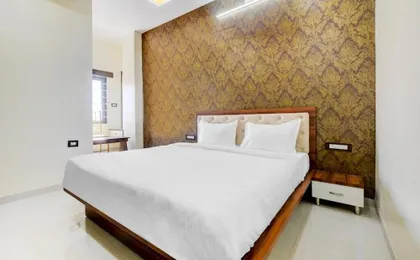 Super Oyo Collection O 83988 Hotel Sun Palace