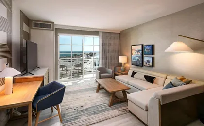 Inn at the Pier Pismo Beach, Curio Collection by Hilton
