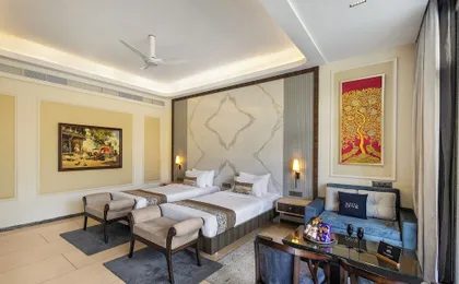 Mountain Creek 7BHK Villa by ELIVAAS