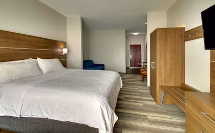 Holiday Inn Express & Suites Laurel By IHG